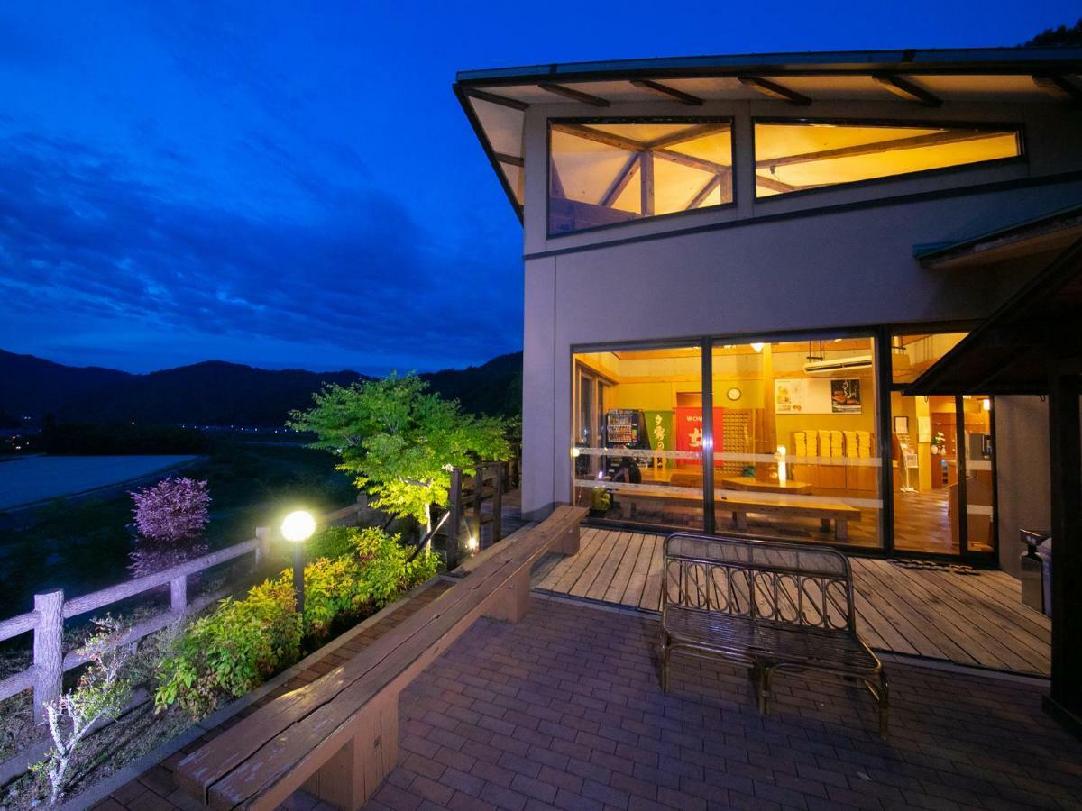 Iwakuni Kokusai Kanko Hotel Exterior foto